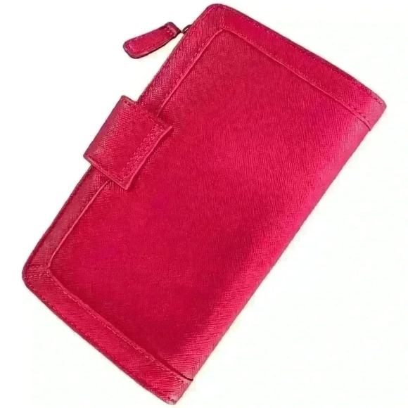 Kenneth Cole Reaction Wallet - Picture 2 of 6